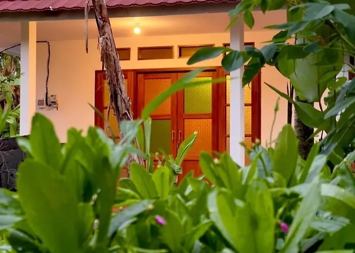 Naiara - House With Spacious Garden In Holiday home